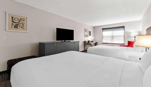 Queen Guest Room - Non Smoking 