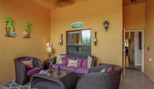 Two-Bedroom Deluxe Apartment with Balcony