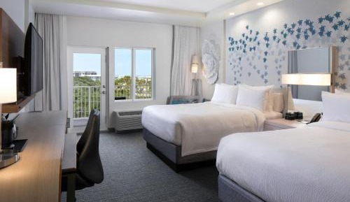 Queen Room with Two Queen Beds and Ocean View