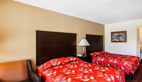 Queen Room with Two Queen Beds - Non-Smoking