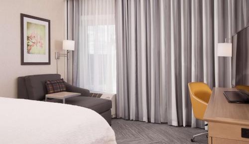 King Room - Hearing Access/Non-Smoking