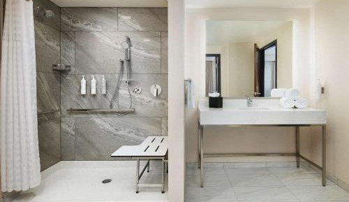 King Room with Roll-In Shower - Mobility/Hearing Accessible