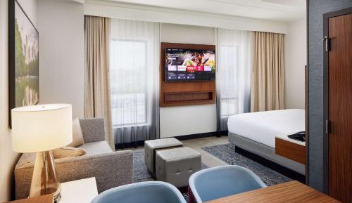 King Studio Suite