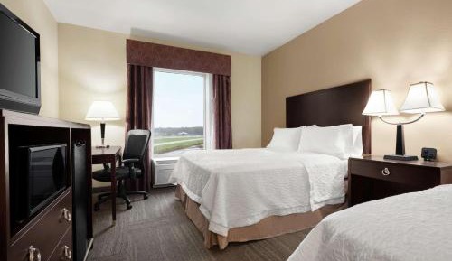 Room with Two Queen Beds - Non-Smoking