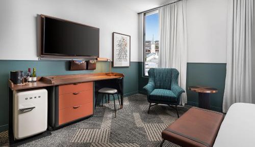 King Room with City View