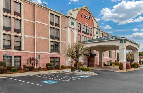 Cornelius Hotel | Comfort Inn & Suites Lake Norman