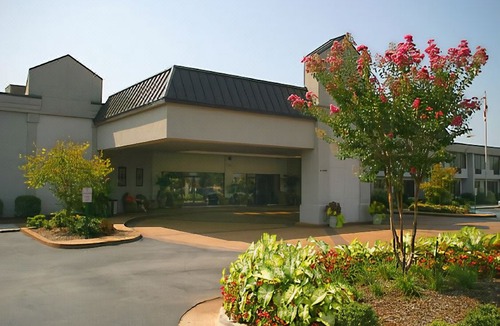 Madison Hotel | Best Western Plus Madison-Huntsville Hotel
