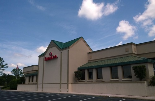 Warner Robins Hotel | Ramada by Wyndham & Suites Warner Robins