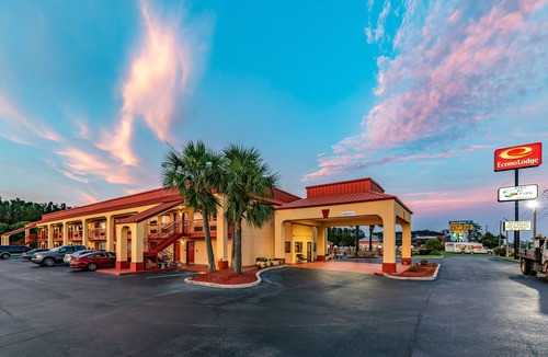 Kingsland Hotel | Econo Lodge Cumberland