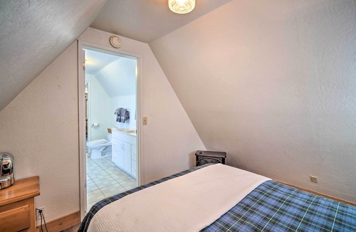 Cedar Glen Cottage | Lakeview Lodge Fit for Groups < 1 Mile to Lake!