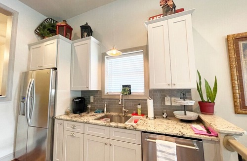 Jackson House | Becky's Lake Bungalow