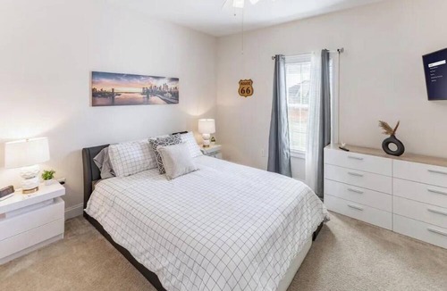Madison House | Elegant Escape Pet friendly