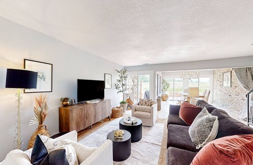 Perdido Bay Villas House | Inviting home with golf course views, near the beach & dining