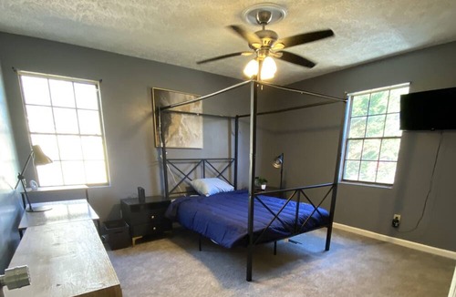 Powder Springs House | Cozy 4 bedroom 3 full bath house in quiet area