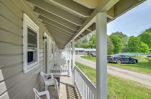 Schroon Lake Apartment | Schroon Lake Room < 1 Mi to Marina & Beach!