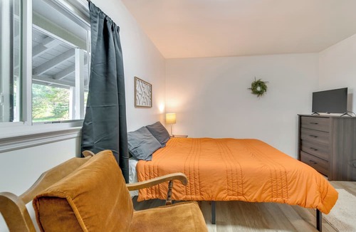 Schroon Lake Apartment | Close to Marina, Beach & Town! Schroon Lake Escape