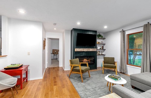 Saugatuck Cottage | Secluded Saugatuck Retreat: Hot Tub, 3.5 Acres, Trails, Dog-Friendly