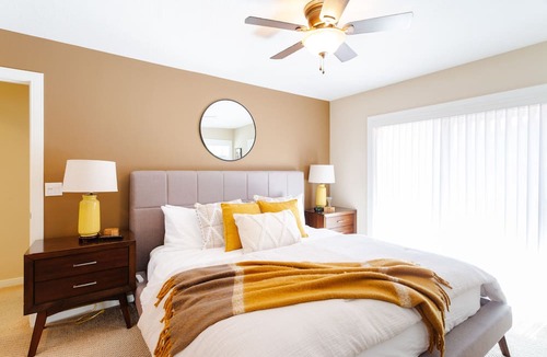 Bear Hollow Village House | Family Friendly Retreat for 17 w/Hot Tub & Views - 5 min to PCMR Canyons Village