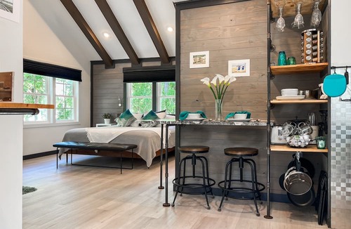 Southport House | Southport Tree Escape - King Treehouse Downtown