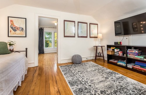 Fennville House | Inviting farmhouse for your family getaway, minutes from beaches. Pet friendly!