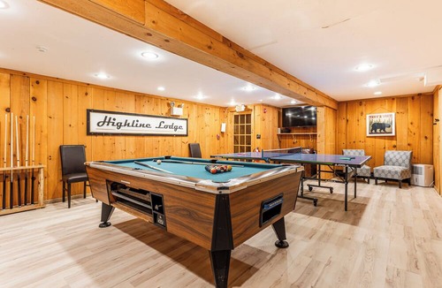 Killington Cabin | Rent An Entire Inn! Sleeps 30! As seen on Staycation TV!