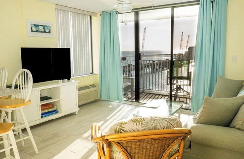 Fort Myers Beach Apartment | # 902 Gulf View at Lovers Key Beach Club