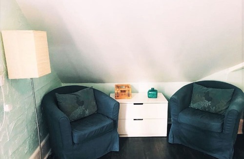 Altamont Manor Apartment | Book now and save: great deals for your next getaway!