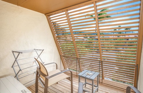 Kihei Condo | Modern Renovated Maui Kamaole Condo Near Main Pool, Beach Across Street