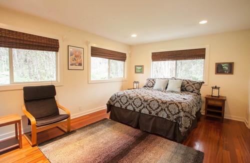 Volcano House | Lovely home with hot tub near Volcano National Park