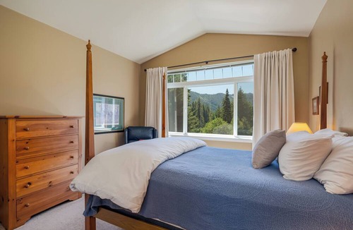 Leavenworth House | Gr8 Ski & Golf, Winter Wonderland near Leavenworth - 3 bedroom townhome!