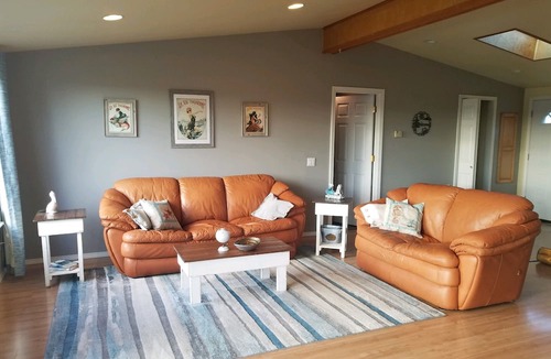 Ferndale House | Mt Baker, San Juans, WWU, Sea to Ski race, Canada, Golf, Refineries, 2 Bd/2 bth