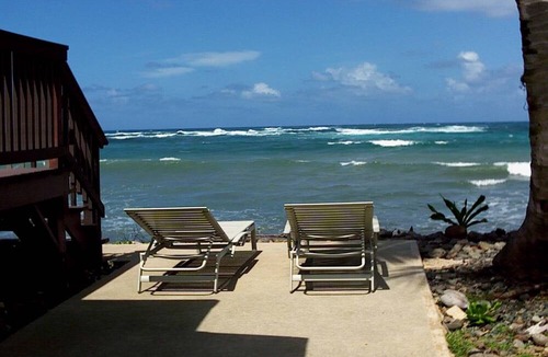 Hauula House | House of the Rising Sun - Hale O Kalahiki - Serene Oceanfront