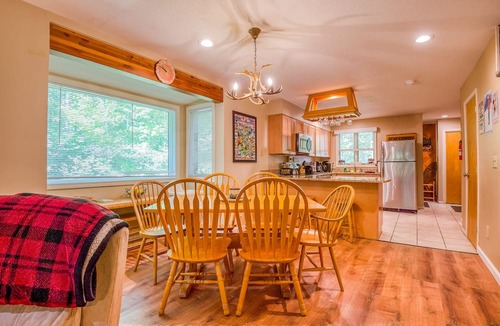 Jackson Condo | 3 Bedroom Condo in Nordic Village/Nordic Wilderness - 1 mile to Storyland,
