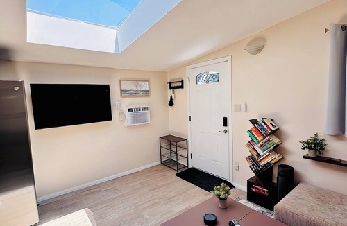 San Carlos Apartment | Lake Murray 3BR Retreat with AC and Skylight