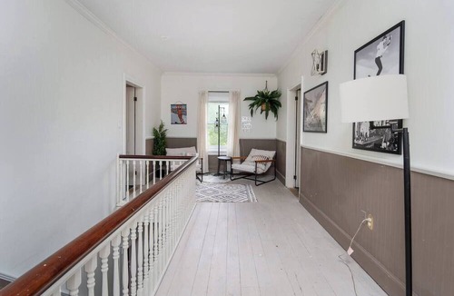 Bridgewater House | Beautiful 3-bedroom house with AC in charming Bridgewater