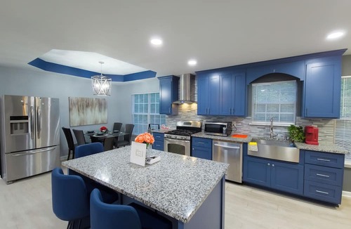 Decatur House | Beautiful 3-bedroom Serenity house in a Cul-de-Sac with AC in charming Decatur