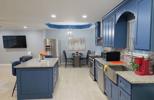 Decatur House | Beautiful 3-bedroom Serenity house in a Cul-de-Sac with AC in charming Decatur