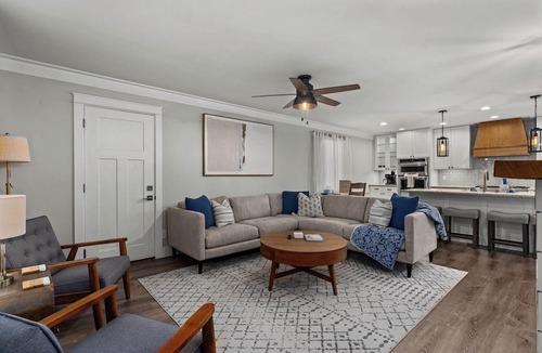 Addison Heights House | Renovated Ranch | 3 King Beds Near KSU