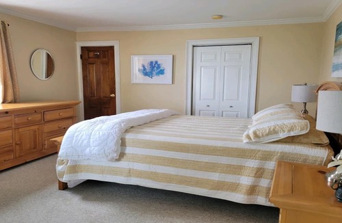 York Beach House | Oceanfront Classic Maine Cottage in close walking distance to beaches!