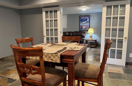 Suwanee House | Cozy 2 bedroom studio in Suwanee