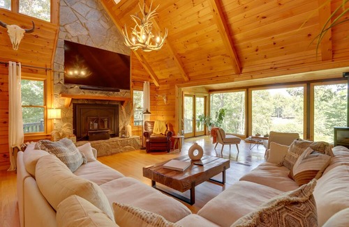 My Mountain Cabin | Blue Ridge Cabin w/Hot Tub & Private Lake!
