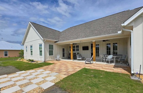 Kingsland House | Tranquil 3-bed house in Kingsland. Centrally located for adventures & relaxing,