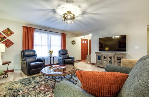New Glarus House | JULY-AUG 2026-NEW BOOKING SPECIAL at The Belvedere just Steps to downtown.