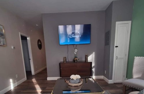 Providence Apartment | The Primo-Suite at Lower Atwells Ave 2B Apt P