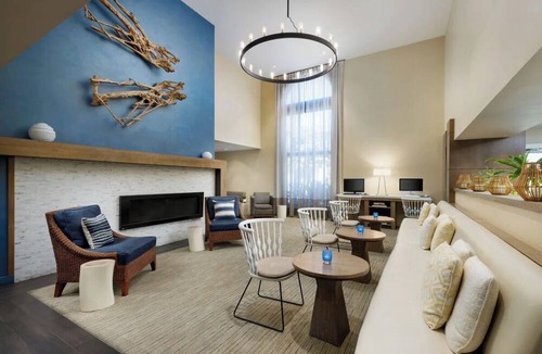 Calabasas Hotel | King Standard, The Anza A Calabasas Hotel, Pool, Near Lake Calabasas Park