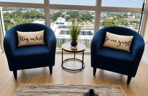 Fort Myers River District Apartment | Luxury Skyline Views Pool Walk to Dining