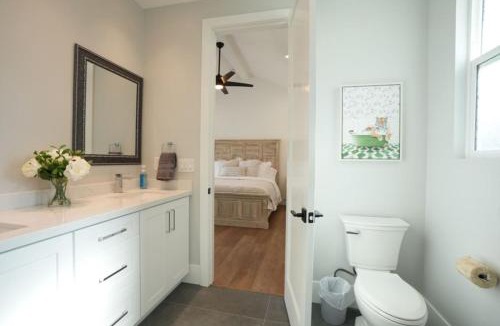 Orange House | Beautiful Home with 4 bedroom, 2 bathrooms-full amenities