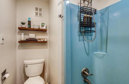 Schroon Lake House | Riverfront Cabin w/Hot Tub in Schroon Lake!