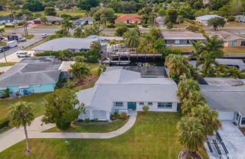 Lochmoor Waterway Estates House | 4311 S Atlantic Cir North North Fort Myers