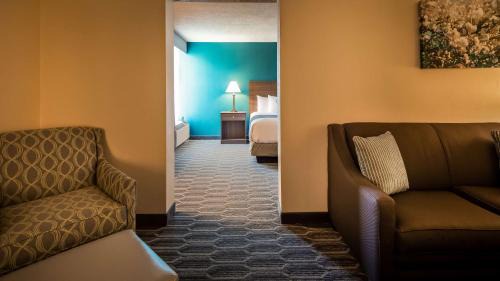 Arlington Hotel | Best Western Plus Yadkin Valley Inn & Suites